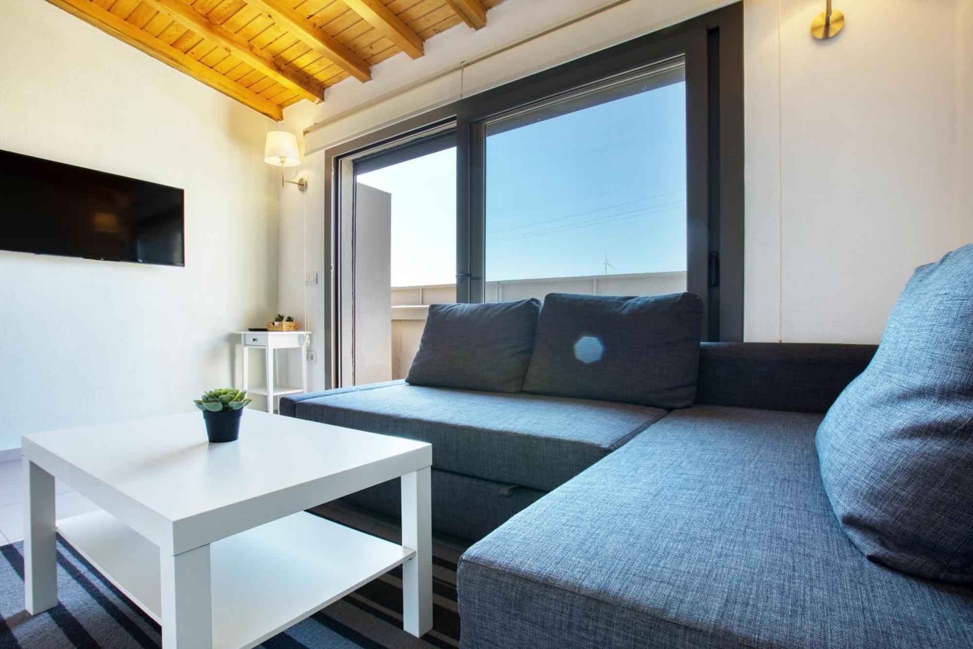 Aegean Apartments - Marina & Chios Island View Çeşme Chambre photo